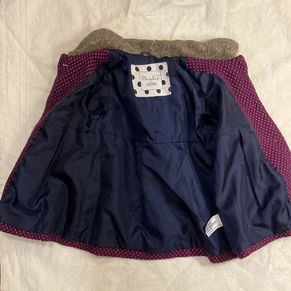 Cherokee Coat - Picture 5 of 7